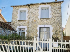 Maison 3 chambres avec cour privative